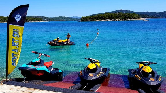 Image of Lucky yacht #2