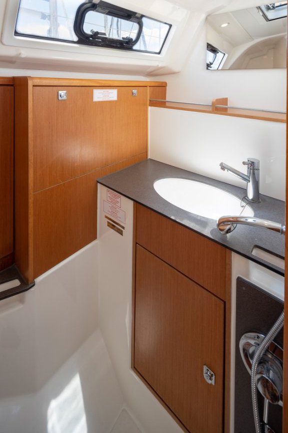 Image of Athene yacht #17