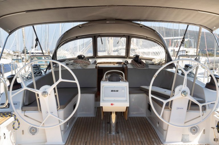 Image of Aiolos yacht #11
