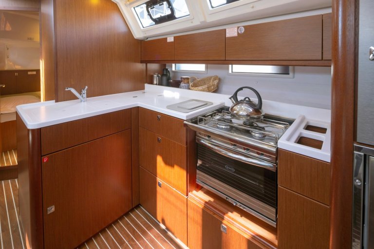Image of Aiolos yacht #14