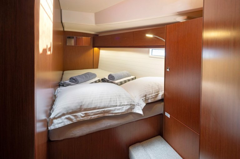Image of Aiolos yacht #17