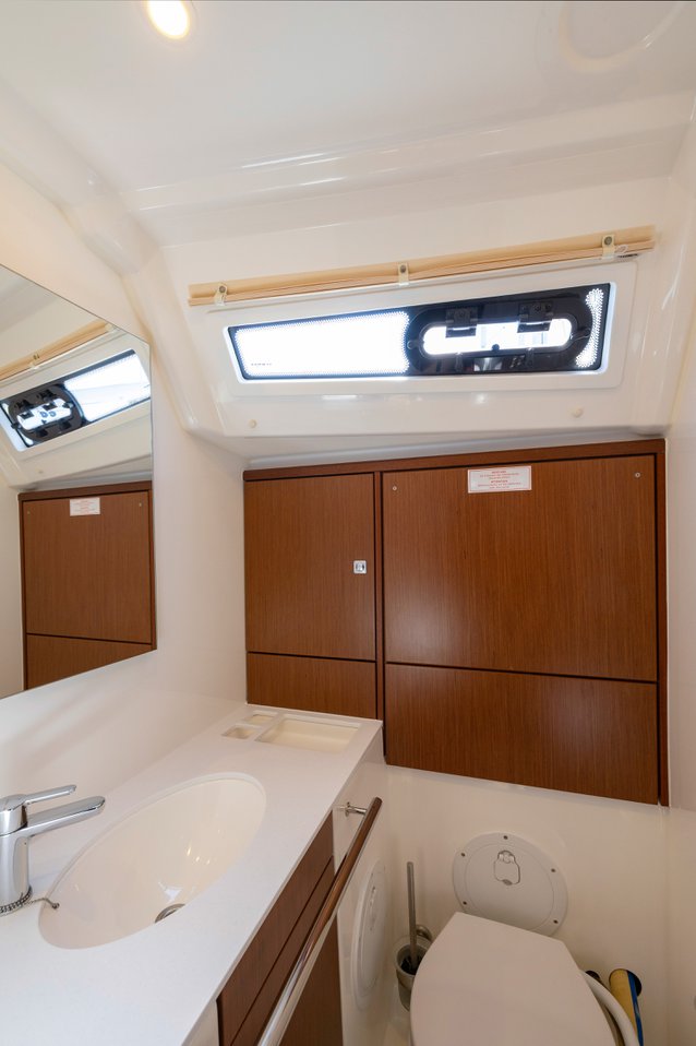 Image of Aiolos yacht #18