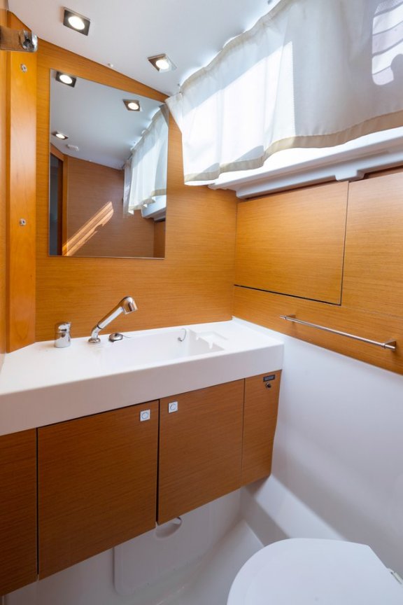 Image of Sirius yacht #18