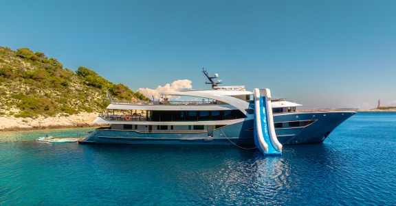 Image of Bella yacht #27