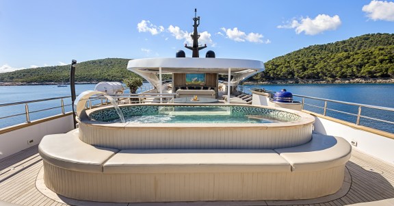 Image of Bella yacht #31