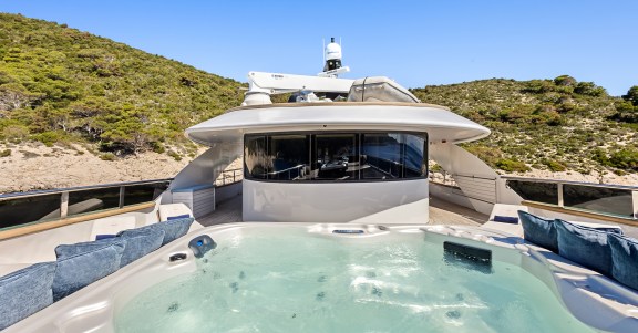 Image of Bella yacht #36