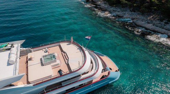 Image of Ohana yacht #4