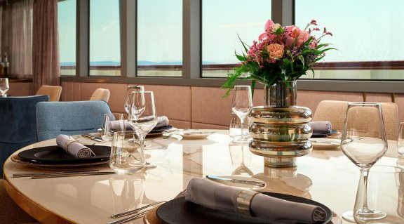 Image of Ohana yacht #18