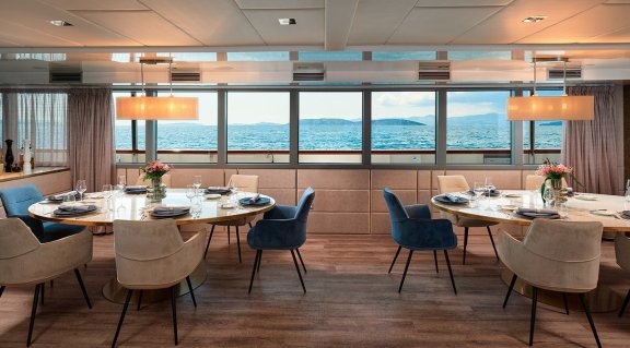 Image of Ohana yacht #20