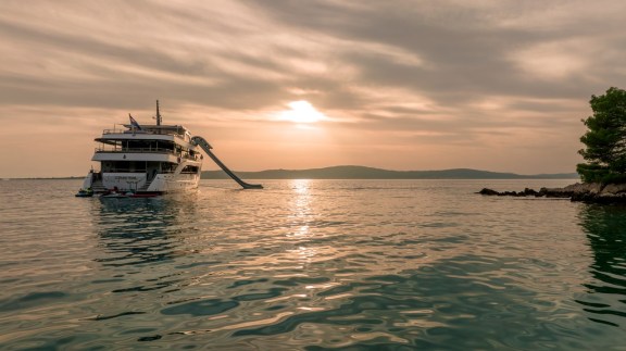 Image of Cristal yacht #2