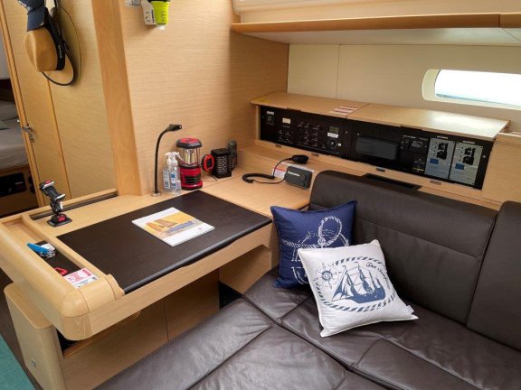 Image of Oxygen yacht #9