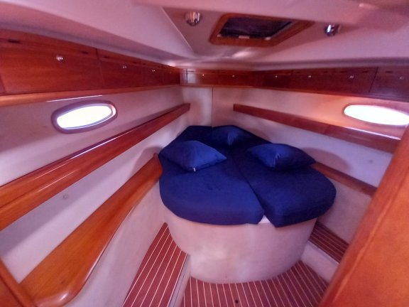 Image of Okeanis yacht #12