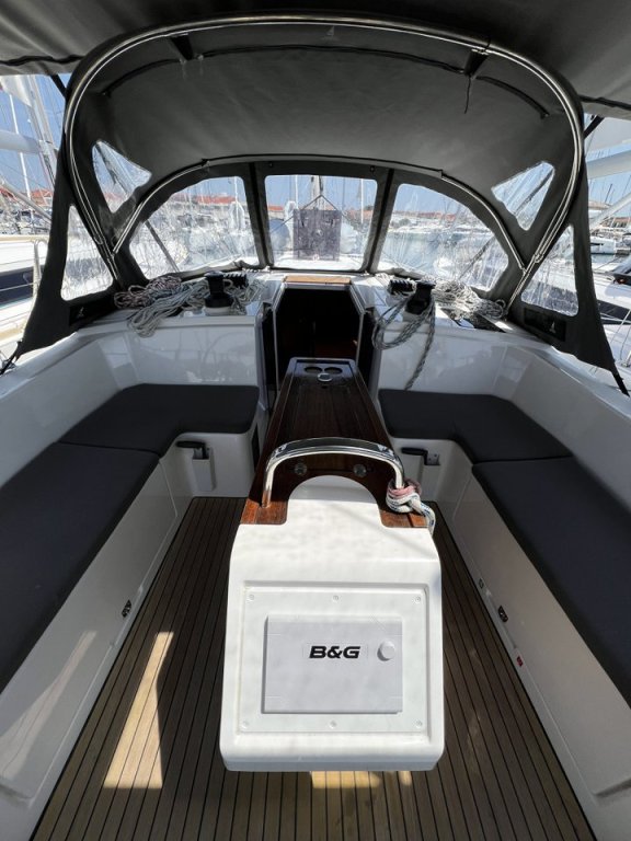 Image of Auka yacht #6