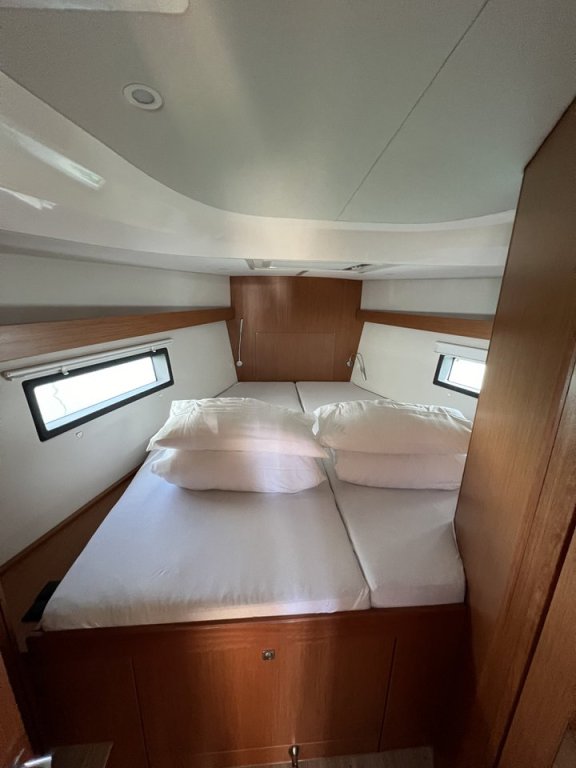 Image of Auka yacht #15