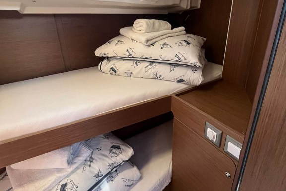 Image of Cadence yacht #14