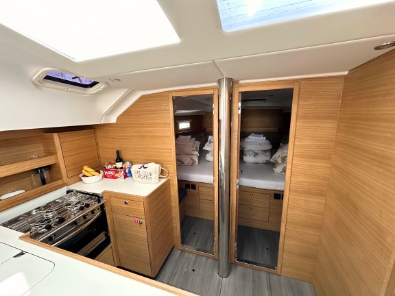 Image of Seaduction yacht #9