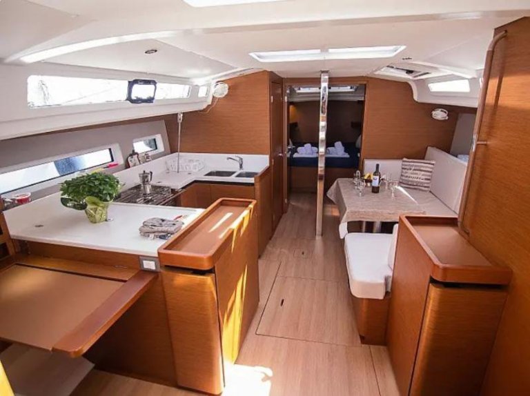 Image of Georgia yacht #5