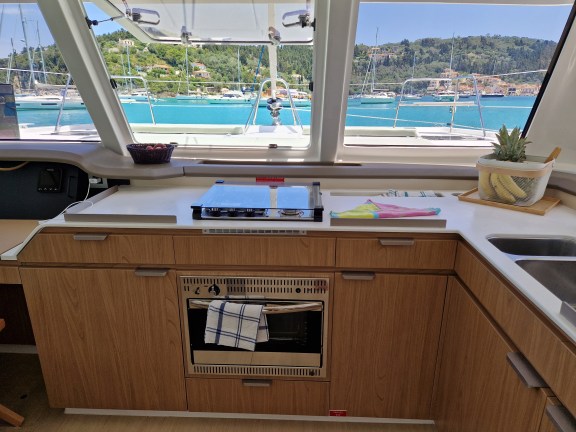 Image of Selene yacht #22