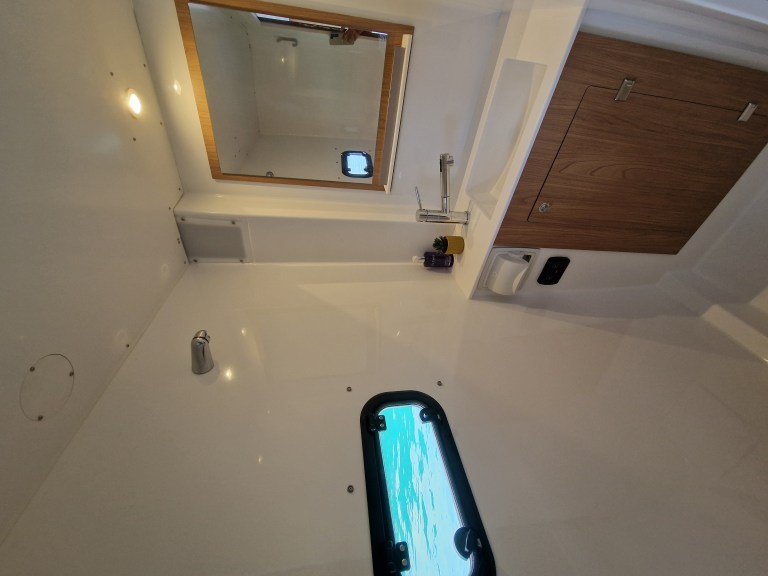 Image of Selene yacht #35