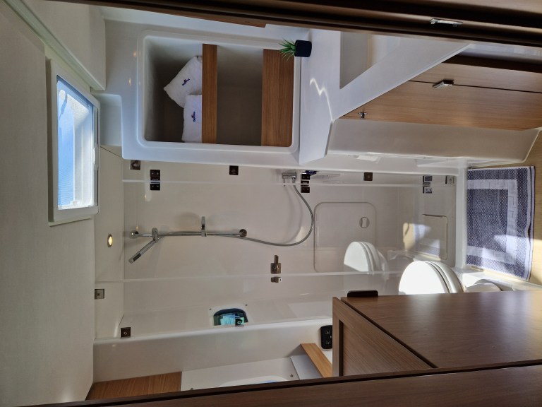 Image of Selene yacht #36