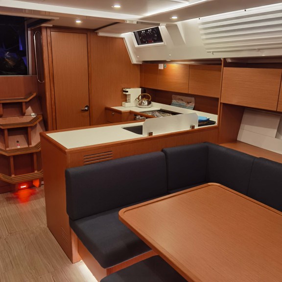 Image of PRESTIGE yacht #5
