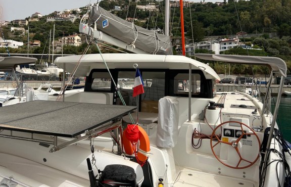 Image of PRESTIGE yacht #3