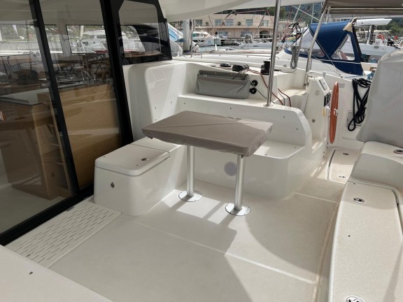 Image of PRESTIGE yacht #4