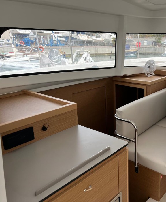 Image of PRESTIGE yacht #6