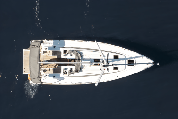 Image of Coconut yacht #4