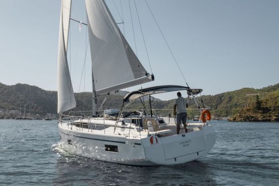 Image of Coconut yacht #7