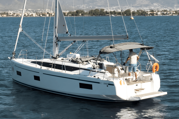 Image of Coconut yacht #8