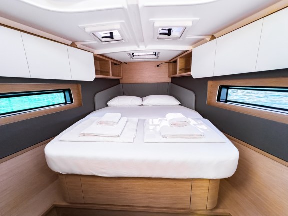 Image of Los Angeles yacht #18