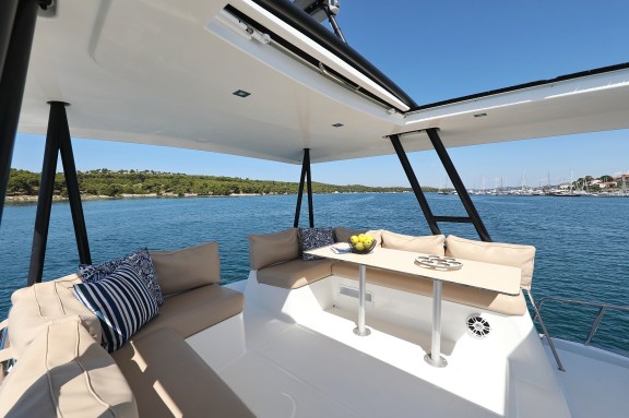 Image of Sierra yacht #8