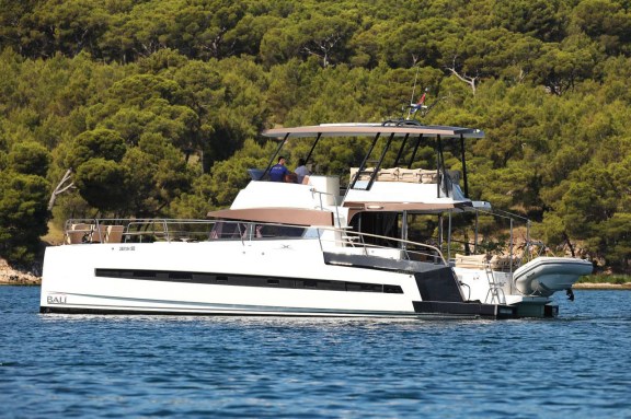 Image of Sierra yacht #3