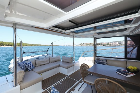 Image of Sierra yacht #10