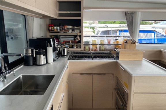 Image of Bugaboo yacht #25