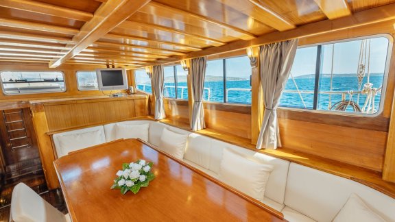 Image of Sole yacht #16