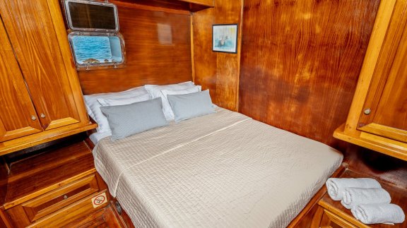 Image of Sole yacht #21