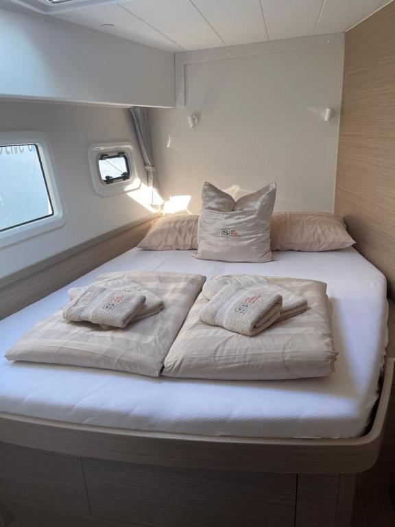 Image of Sailing Breeze yacht #38