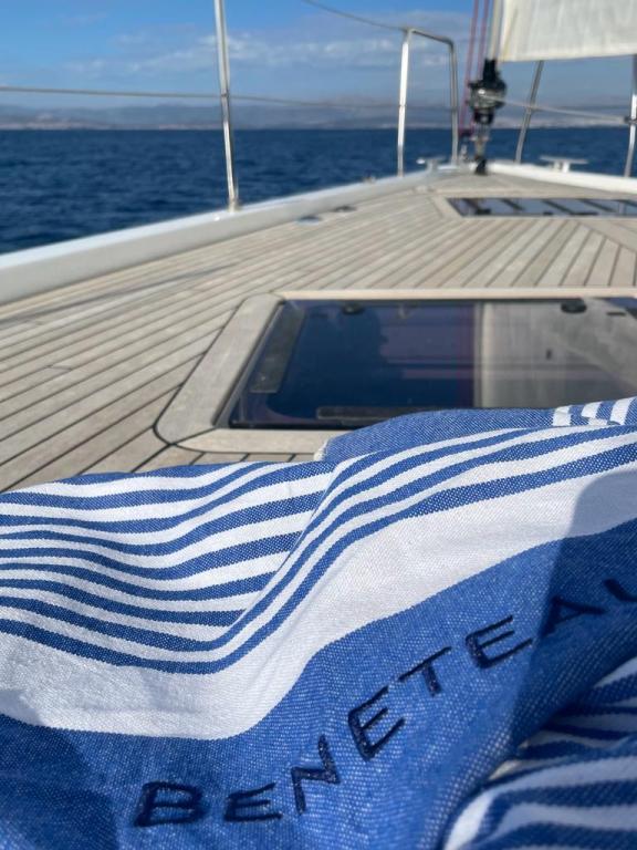 Image of White Bird yacht #17