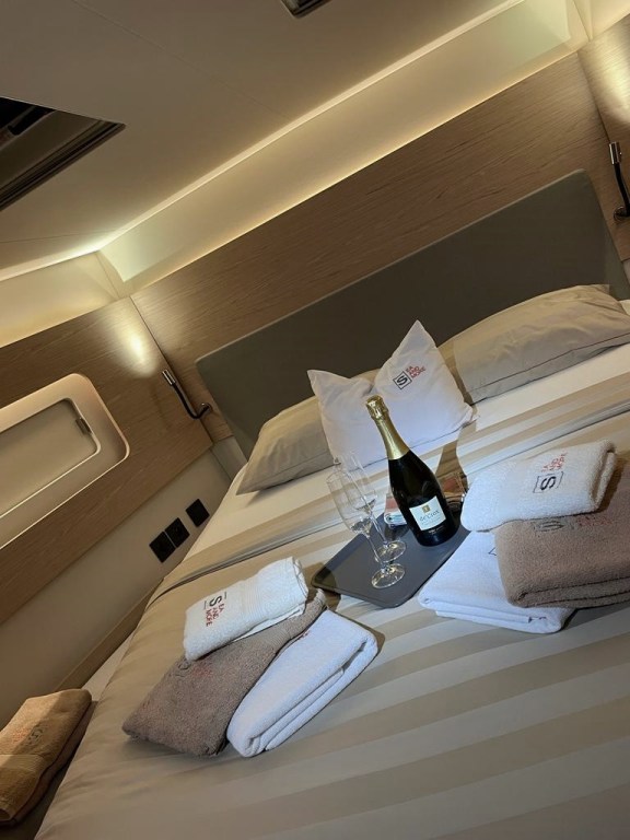 Image of White Bird yacht #29