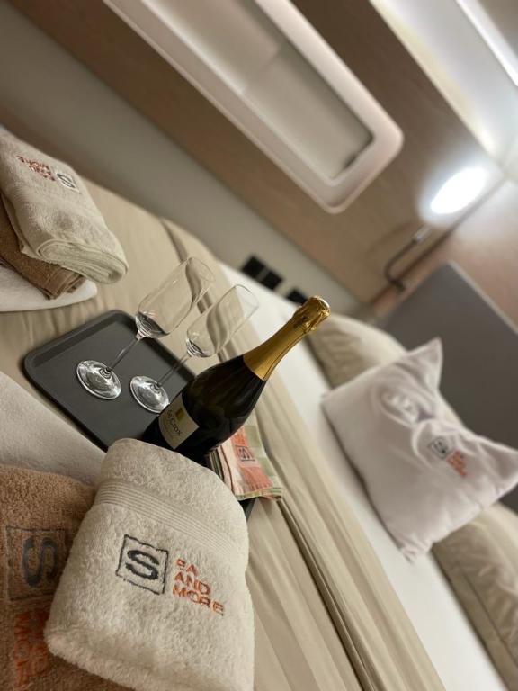 Image of White Bird yacht #30