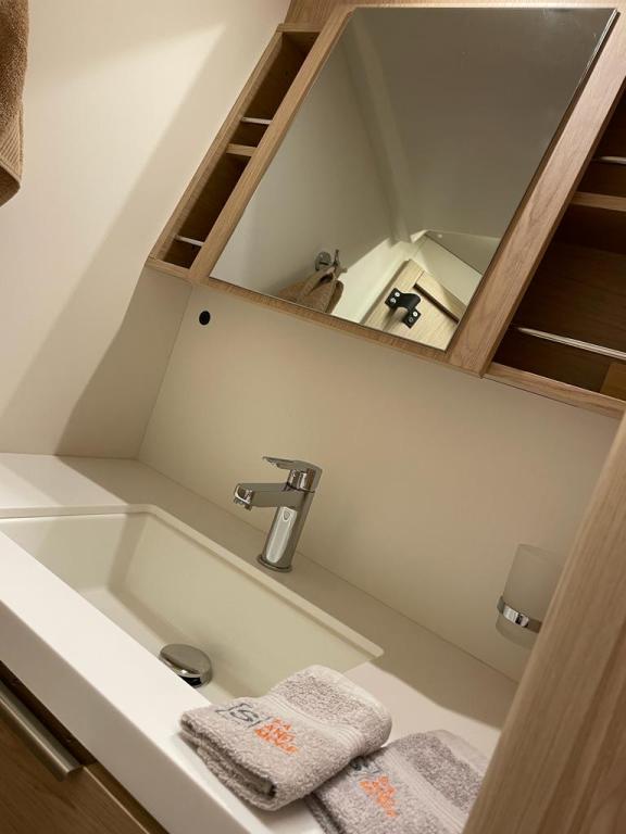 Image of White Bird yacht #38