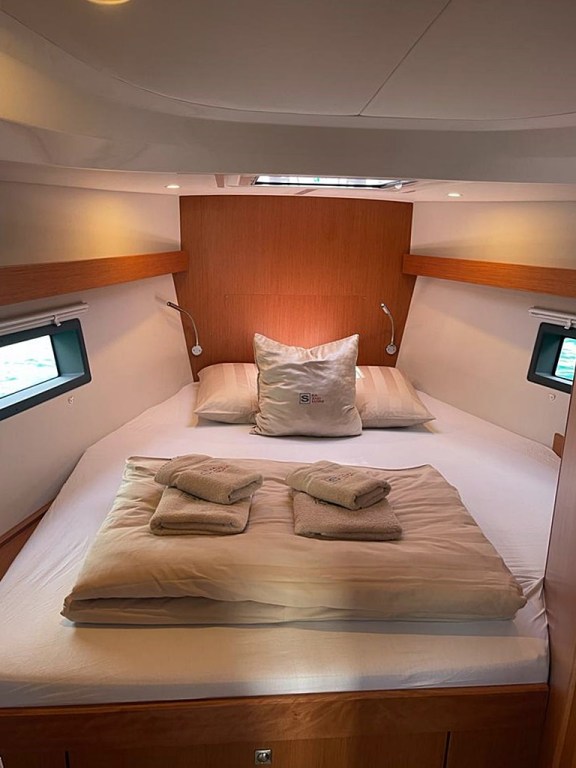 Image of Coco yacht #18