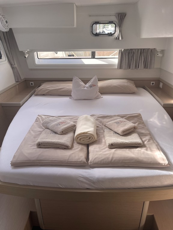 Image of Ocean Pearl yacht #12