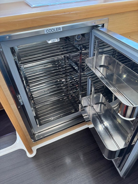 Image of Happiness yacht #20