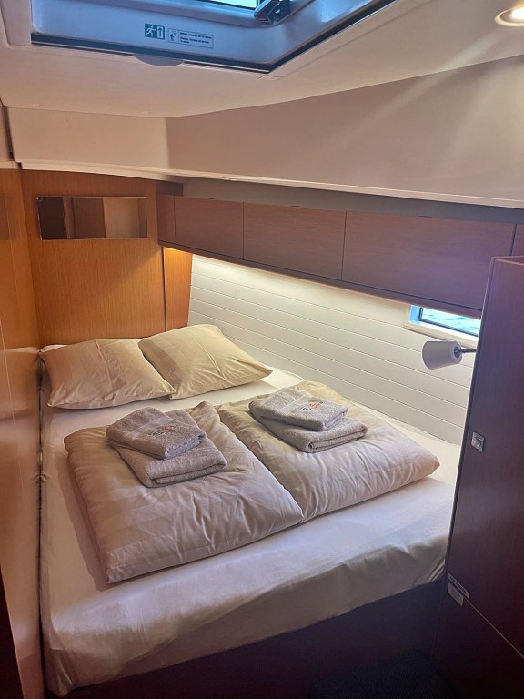 Image of Athene yacht #17