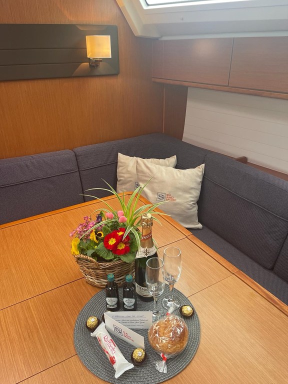 Image of Athene yacht #18