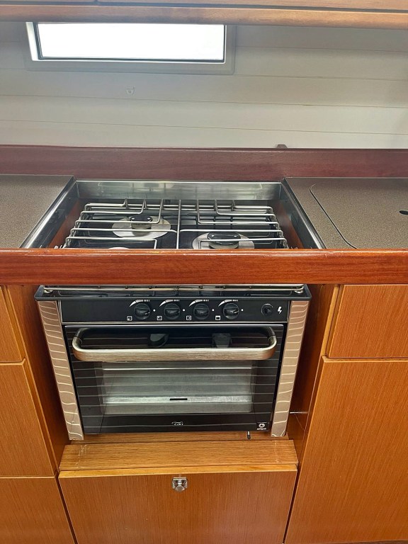 Image of Athene yacht #22