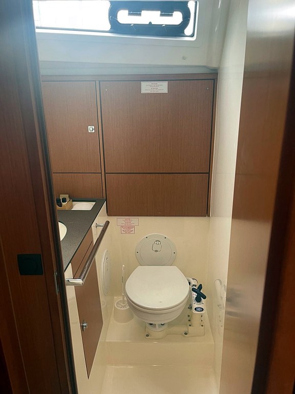 Image of Athene yacht #25